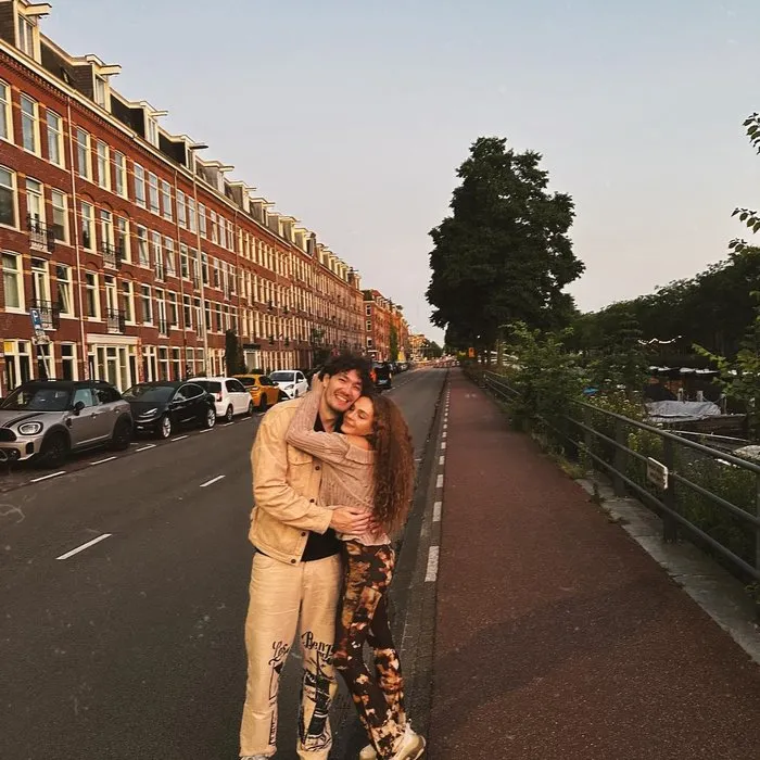 Aşkları dolu dizgin! Ebru Şahin ve Cedi Osman Amsterdam’da aşk tazeledi: Sosyal medyayı sallayan o kareler...