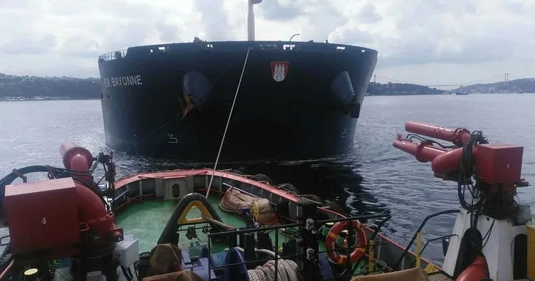 Kanlıca açıklarında arızalanan yük gemisi kıyı emniyeti ekiplerince kurtarıldı