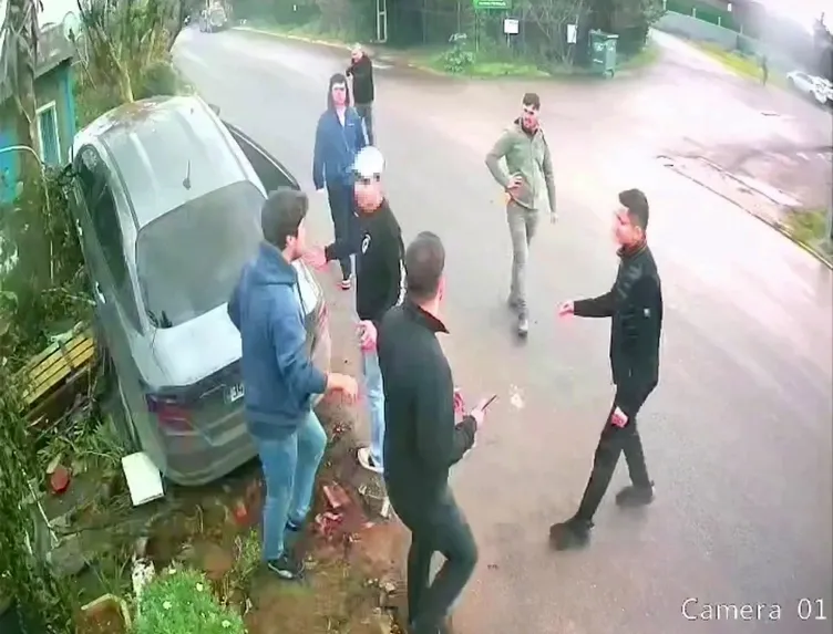 Tuzla’da korkutan anlar! Bankta otururken kabusu yaşadı! Kaçma şansım bile olmadı