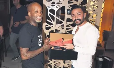 Fransız şarkıcı Türkiye’de