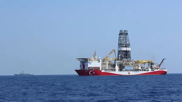 Akdeniz'de dengeler yeniden kuruluyor! Yunanistan'ı korku sardı