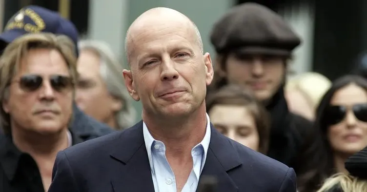 Bruce Willis’den hayranlarına kötü haber! Dünyaca ünlü aktörün durumu kötüye gidiyor