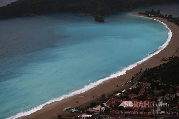 Fethiye'de deniz, rengiyle büyüledi