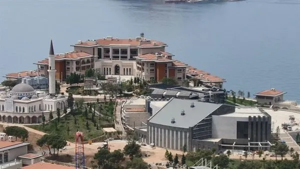 Erdoğan helikopterden Yassıada'daki çalışmaları inceledi