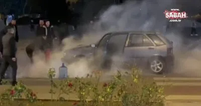 Çarşı esnafı otomobildeki yangını büyümeden söndürdü | Video