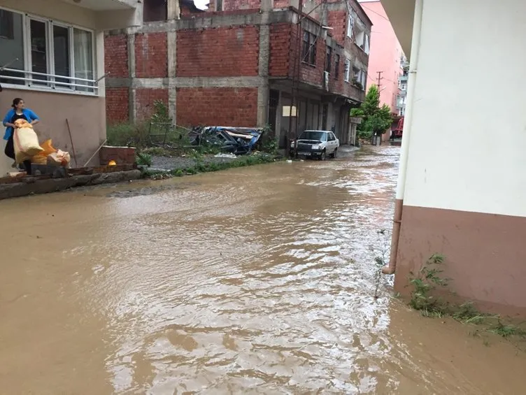 Son dakika: Giresun'da sel felaketi! Önüne kattığı her şeyi götürdü...