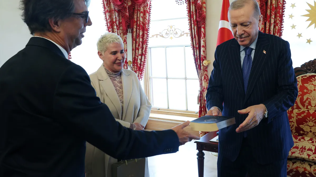 Başkan Erdoğan Adnan Menderes ve dava arkadaşlarının ailelerini kabul etti