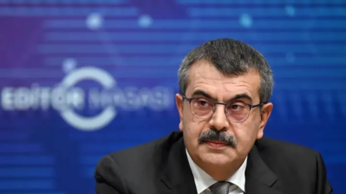 SON DAKİKA | Bakan Yusuf Tekin açıkladı! 'Saldırı okulda olmadı' haber görseli