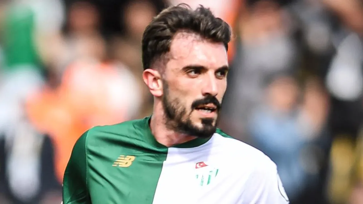 Hakkı Türker, Bursaspor’dan ayrıldı! – Son Dakika Spor Haberleri Hakkı Türker, Bursaspor’dan ayrıldı! – Son Dakika Spor Haberleri