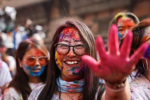 Nepal'de Holi festivali