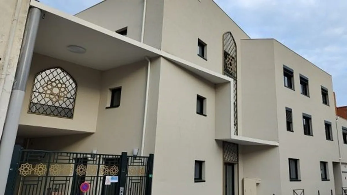 Fransa’da camide Kur’an-ı Kerim’i yakmıştı: İslam düşmanı o kişi yakalandı