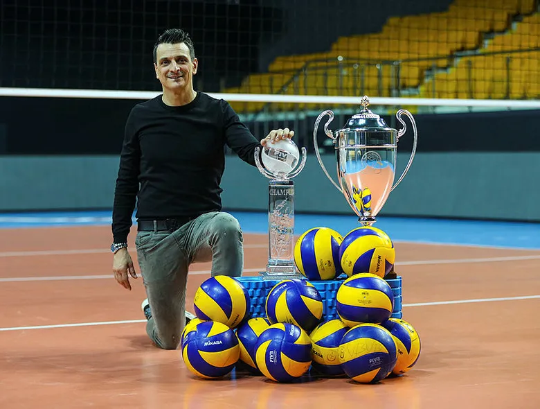 giovanni-guidetti-sabah-spora-anlatti-hayatimin-merkezinde-voleybol-olsun-istedim-1642224331060.jpg