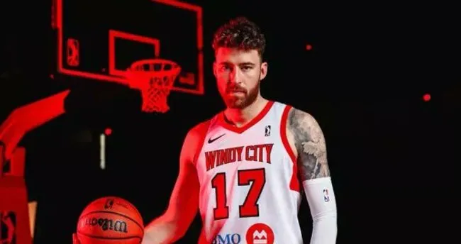 Windy City Bulls, Onuralp Bitim’in skorer oyununun yardımıyla kazandı Windy City Bulls, Onuralp Bitim’in skorer oyununun yardımıyla kazandı