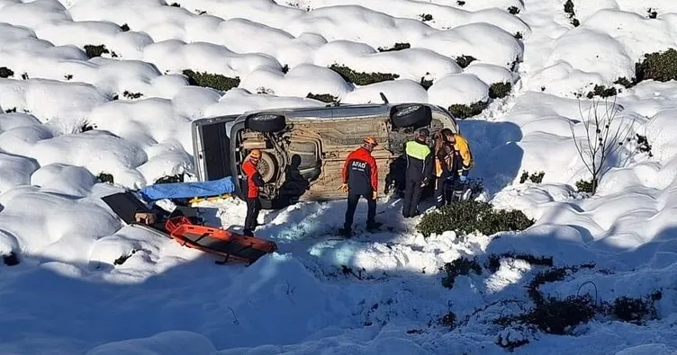 Rize’de feci kaza! Araç çay bahçesine uçtu: 1 ölü!