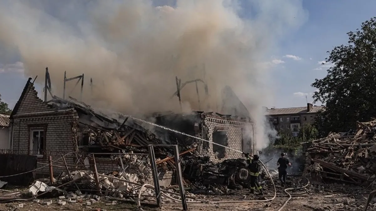 Rusya Savunma Bakanlığı: Donetsk’te 2 yerleşim birimini ele geçirdik Rusya Savunma Bakanlığı: Donetsk’te 2 yerleşim birimini ele geçirdik