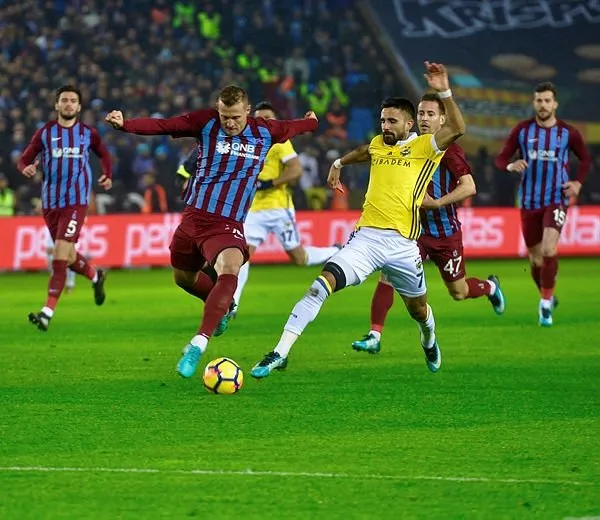 Trabzonspor-Fenerbahçe maçından kareler