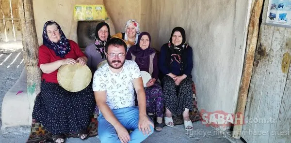 Emre Hoca yaz tatilini türkülerin izinde geçiriyor