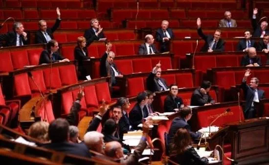 Fransız parlamentosundan görüntüler