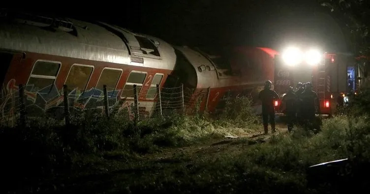 Selanik’te tren raydan çıktı: 3 ölü