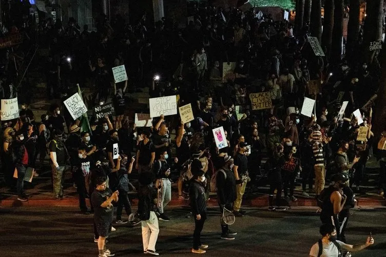 ABD'de George Floyd'un öldürülmesinin ardından başlayan  protestolar hızla yayılıyor! Çok sayıda ülkeye sıçradı