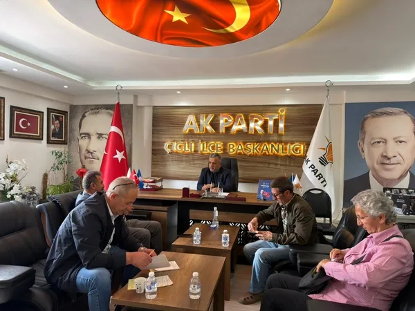 chpden-ak-partiye-guclu-katilim-cumhuriyet-mahallesinde-dikkat-ceken-gecis-1776870994919.jpg