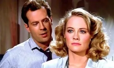 Mavi Ay böyle bitmemeli