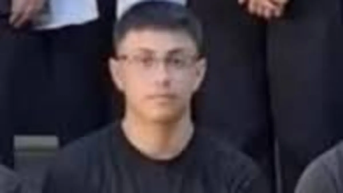 Arkadaşını tek yumrukla hayattan koparmıştı… 16 yaşındaki sanık için ‘Kasten Öldürme’den müebbet istendi Arkadaşını tek yumrukla hayattan koparmıştı… 16 yaşındaki sanık için ‘Kasten Öldürme’den müebbet istendi