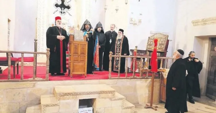 Ermeni Kilisesinde 20 yıl sonra ilk ayin