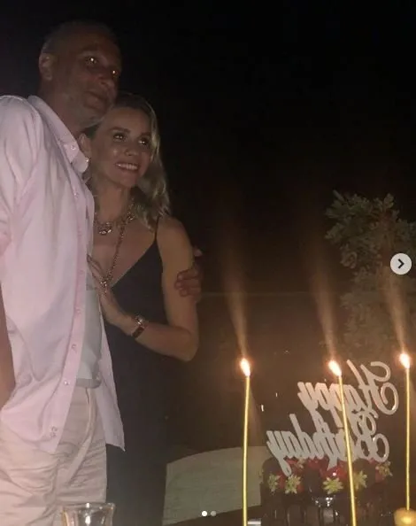 esra erol ve esi ali ozbir den cifte