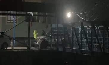 Adana'da bir şahıs kadını darbedip, silahla vurduktan sonra altınlarını gasbetti #adana