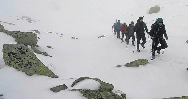 Uludağ’da 6 dağcı kayboldu