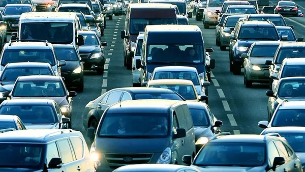 epdkdan-akaryakit-devi-icin-kritik-karar-benzin-ve-motorinde-tarife-degisti-1786172840879.jpg