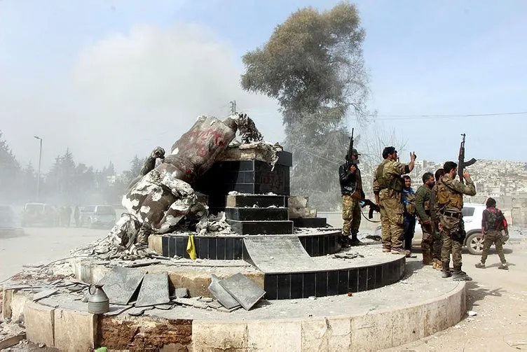 TSK ve ÖSO birlikleri Afrin şehir merkezine girdi
