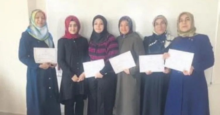 Pursaklarlı kadınlar Arapça sertifikası aldı
