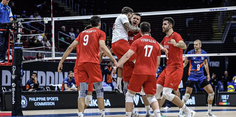 Romanya - Türkiye voleybol maçı ne zaman, saat kaçta ve hangi kanalda? Filenin Efeleri canlı yayın bilgisi