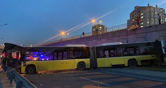 Başakşehir'de İETT otobüsü kaza yaptı! Faciadan dönüldü