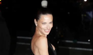 Adriana Lima’nın doğal cilt maskesi tarifi! Meğer her gün evinde bu maskeyi yapıyormuş…