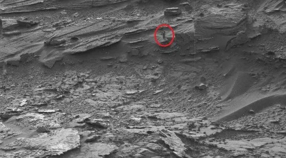 Mars'taki esrarengiz objeler kafaları karıştırdı!