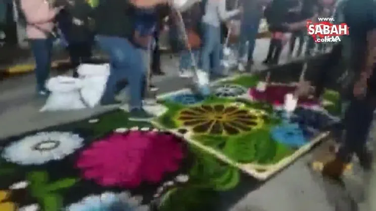 Meksika’da 3 bin 932 metrelik halı Guinness Rekorlar Kitabı'na girdi | Video