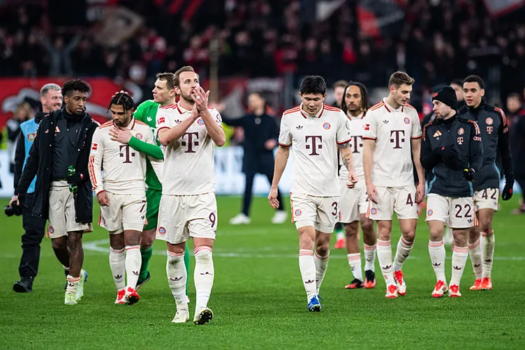 Son dakika haberi: Bayern Münih’ten bomba Sacha Boey kararı! Rekor bedelle transfer olmuştu...