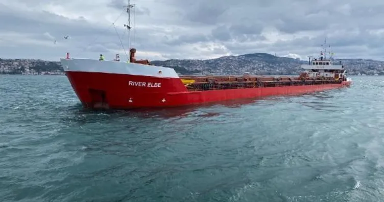 Boğazda kuru yük gemisi arıza yaptı!