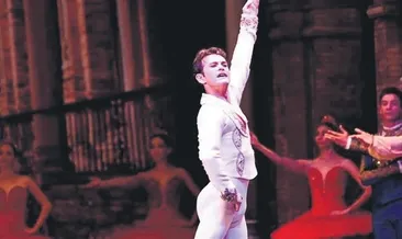 Ünlü balet ağlayarak sahneyi terk etti!