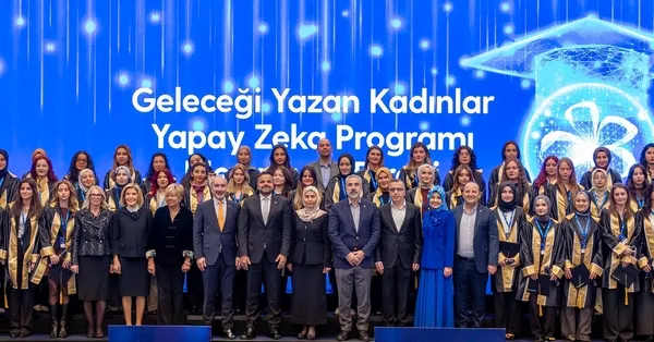 turkcellin-gelecegi-yazan-kadinlar-yapay-zeka-projesi-mezunlarini-verdi-1766573699964.jpeg