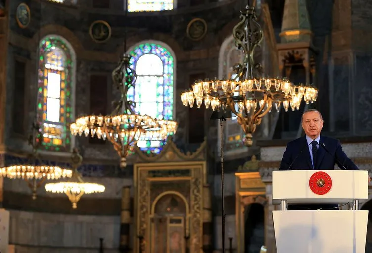 Cumhurbaşkanı Erdoğan'ın Yeditepe Bienali açılışından yansıyan kareleri