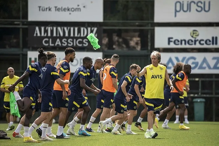 Son dakika Fenerbahçe transfer haberi: Beşiktaş’ın eski yıldızları Fenerbahçe’ye! Jorge Jesus onay verdi
