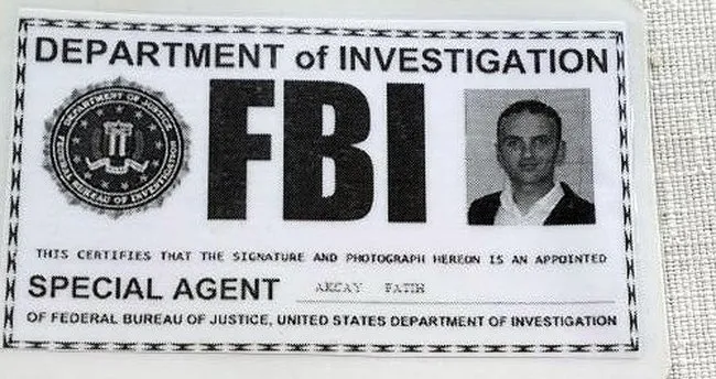 Sahte ’FBI’ kimliğiyle yakalanan zanlı adliyede