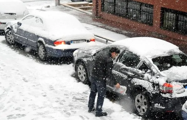 İstanbul'da kar çilesi