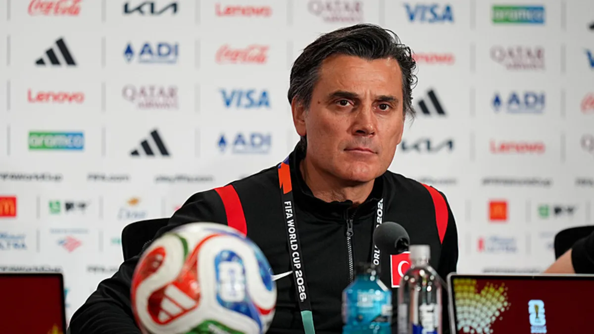 A Milli Futbol Takımı Teknik Direktörü Vincenzo Montella