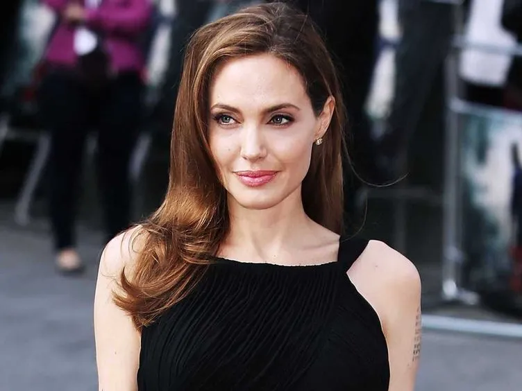 Angelina Jolie’ye çok kötü haber!