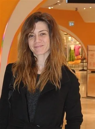 Ünlülerin makyajsız halleri şaşırttı!